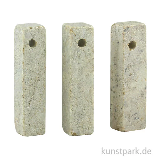 Artikelbild 1 des Artikels “Amulettstäbchen aus Speckstein, Größe 5x1x1 cm mit Loch, 3 Stück “