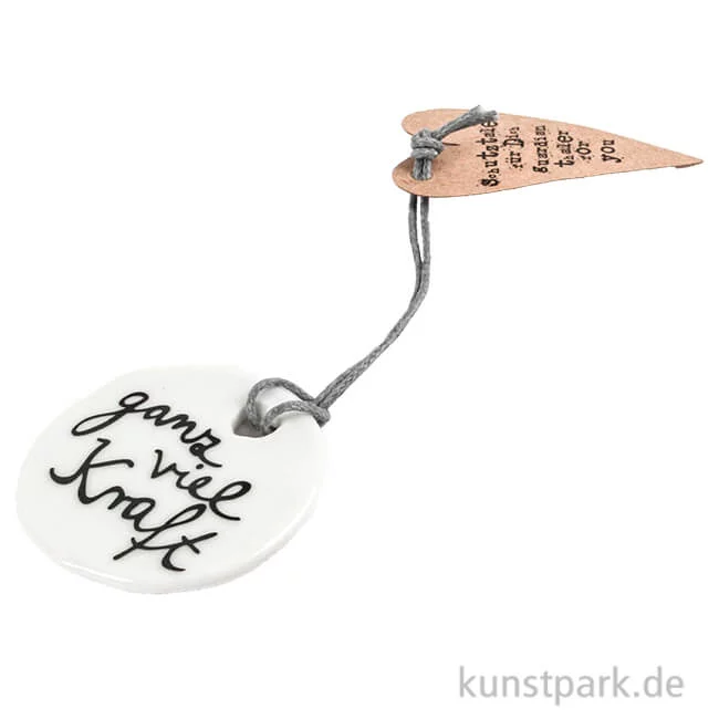 Artikelbild 1 des Artikels “Good old friends - Schutztaler, Ganz viel Kraft “