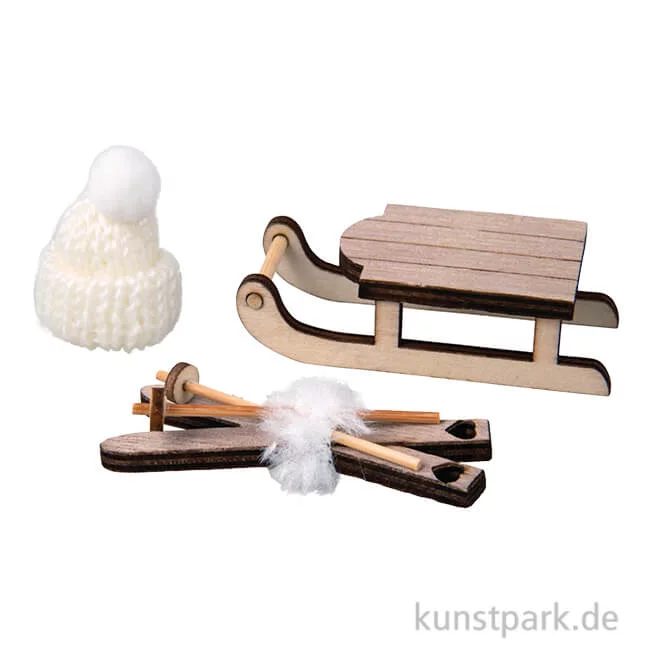 Artikelbild 1 des Artikels “Mini Holz Schlitten + Ski + Mütze, 3er Set “