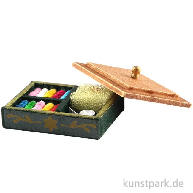 Artikelbild 1 des Artikels “Mini Nähset in Holzkästchen, 3 x 2,5 cm “
