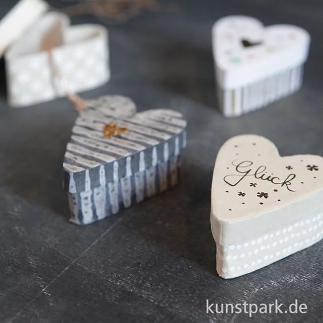 Artikelbild 2 des Artikels “Good old friends - Kleine Herzboxen, Glück “