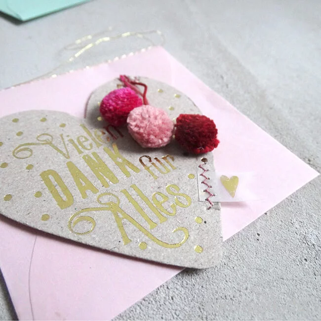 Artikelbild 2 des Artikels “Good old friends - Mini Herz Kärtchen, Vielen lieben Dank “