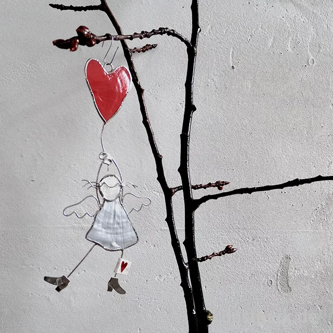 Artikelbild 2 des Artikels “Good old friends - Schwebende Engel, Herz “