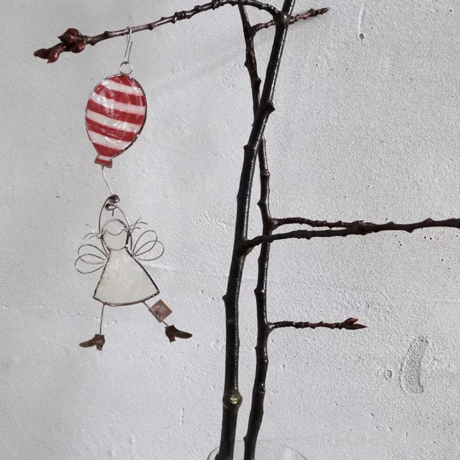 Artikelbild 2 des Artikels “Good old friends - Schwebende Engel, Luftballon “