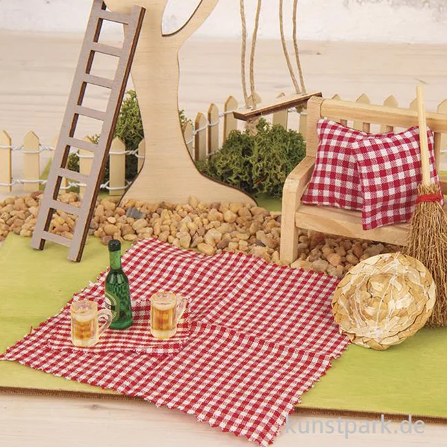 Artikelbild 2 des Artikels “Miniatur Deko Set, Picknick, Decken + Bier, 5-teilig “