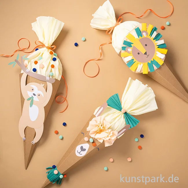 Artikelbild 2 des Artikels “Schultüten Bastelset - SAFARI SCHOOL, Lama / Löwe / Faultier “