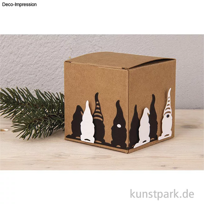 Artikelbild 2 des Artikels “Stanzschablone - Wichtelfamilie, 11,8 x 4,8 cm “