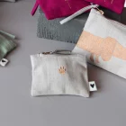 Artikelbild 2 des Artikels “Good old friends - Klimbim Tasche, Klein, Pfote Gold “