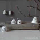Artikelbild 2 des Artikels “Good old friends - Mini Glöckchen aus Porzellan, Frohe Weihnachten “