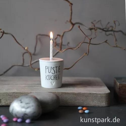 Artikelbild 2 des Artikels “Good old friends - Geburtstagsbecher, Pustekuchen “