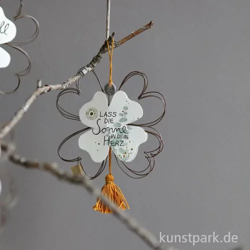 Artikelbild 2 des Artikels “Good old friends - Kleeblattornament, Blumen, Lass die Sonne “