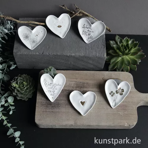 Artikelbild 2 des Artikels “Good old friends - Mini Herzteller, Die Welt ist schön “