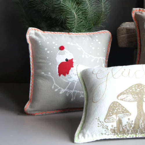Artikelbild 2 des Artikels “Good old friends - Winter Mini Kissen, Rotkehlchen “