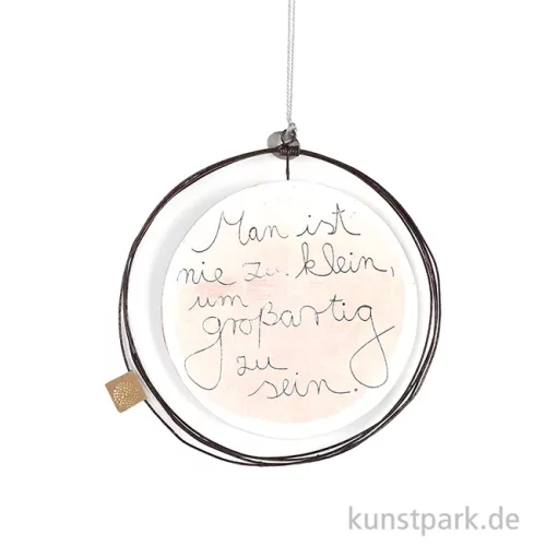 Artikelbild 2 des Artikels “Good old friends - Zauberornament, Man ist nie zu klein “