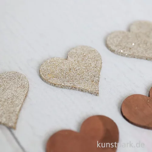 Artikelbild 2 des Artikels “Holzstreuteile, Herzen Braun / Gold Glitzer, 4 cm, 9 Stück “