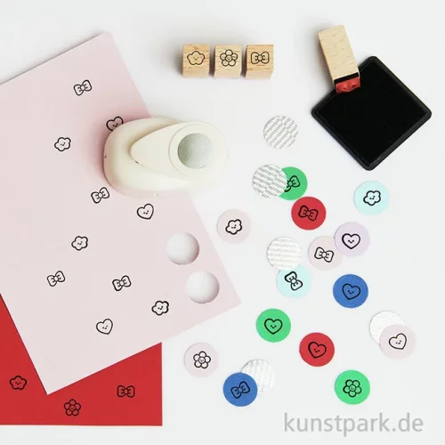 Artikelbild 2 des Artikels “Mini Stempelset - Chingu, 4 Holzstempel, 3 x 3 x 3 cm “