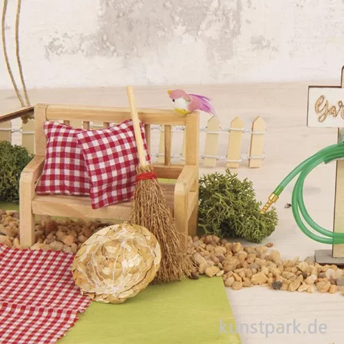 Artikelbild 2 des Artikels “Miniatur Deko Set, Besen + Kies, 8,6 cm “