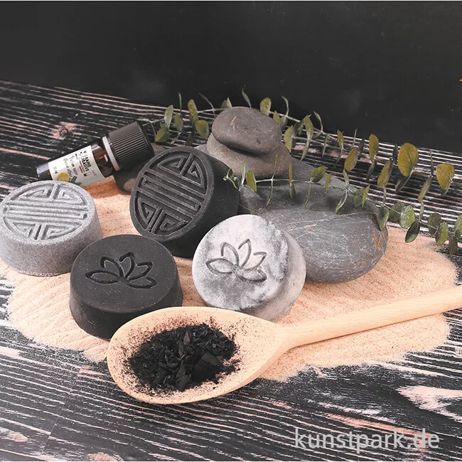 Artikelbild 3 des Artikels “DIY Set - Seife mit Kohle “