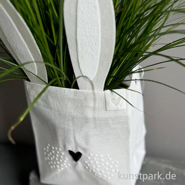 Artikelbild 3 des Artikels “Good old friends - Hasenbeutel, Herznase “