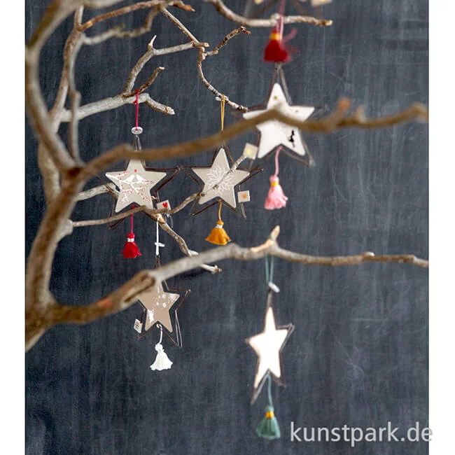Artikelbild 3 des Artikels “Good old friends - Schmuck Sterne, Hirsche “