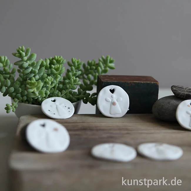 Artikelbild 3 des Artikels “Good old friends - Schutztaler, Ganz viel Kraft “