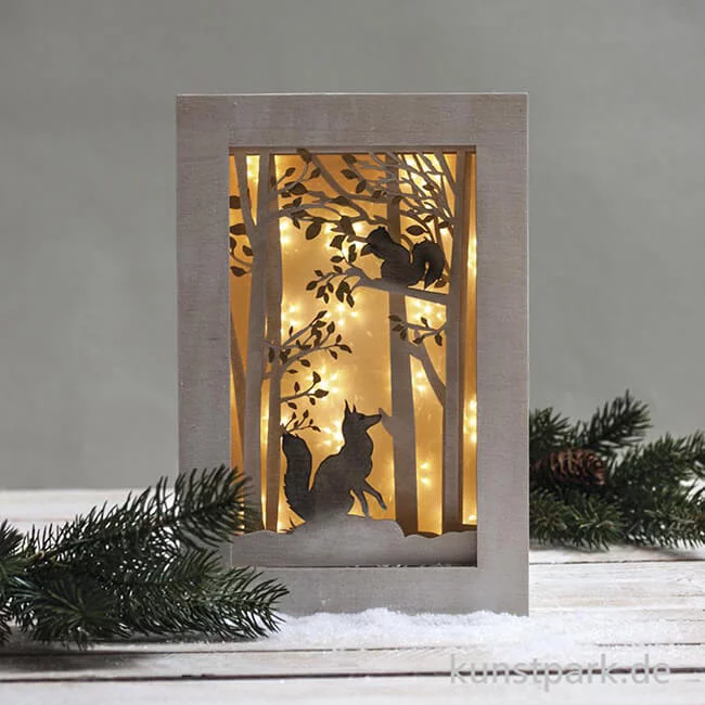 Artikelbild 3 des Artikels “Holzbausatz 3D-Motivrahmen - Wald, 20x30x6,6 cm, 15-teilig “