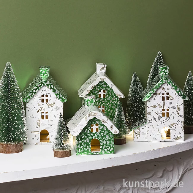 Artikelbild 3 des Artikels “Pappmaché Haus hoch, 13 x 7,5 x 16,5 cm “