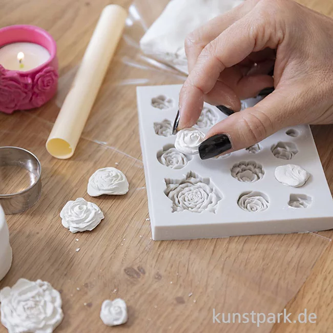 Artikelbild 3 des Artikels “Silikonform, Rosen, Höhe 0,5-1 cm, Länge 0,8-4 cm “