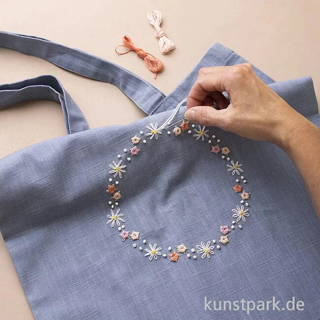 Artikelbild 3 des Artikels “Stickset für Anfänger - Tragetasche, Taubenblau “