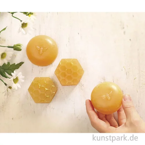 Artikelbild 3 des Artikels “DIY Set - Honigseife mit Kamille “