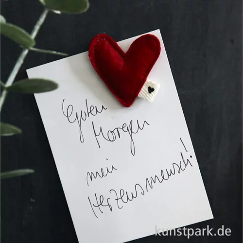 Artikelbild 3 des Artikels “Good old friends - Filzherzmagnet, Herzensmensch “