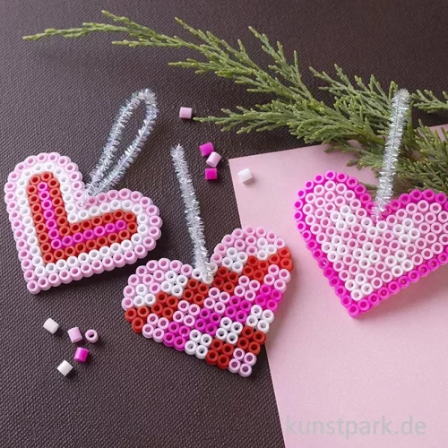 Artikelbild 3 des Artikels “Mini Bastelset - Bügelperlen Herzen, Pink, Rot, Weiß “