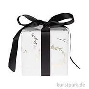 Artikelbild des Artikels “Geschenkpapier - Nostalgic Christmas, Weiß, Kränze, 200 x 70 cm “