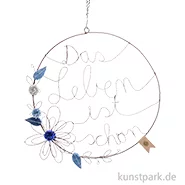 Artikelbild des Artikels “Good old friends - Blumenkranz aus Draht, Das Leben ist schön “