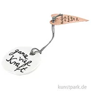 Artikelbild des Artikels “Good old friends - Schutztaler, Ganz viel Kraft “