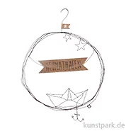 Artikelbild des Artikels “Good old friends - Türkranz aus Draht, Papierboot, Heimathafen “
