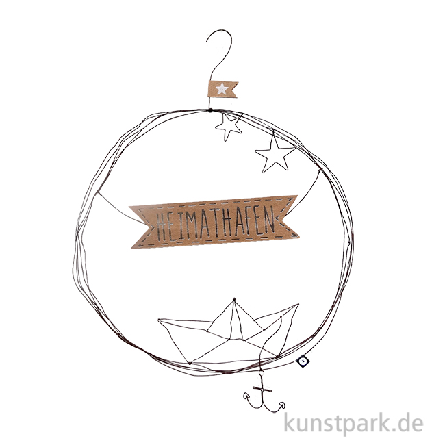 Artikelbild 1 des Artikels “Good old friends - Türkranz aus Draht, Papierboot, Heimathafen “