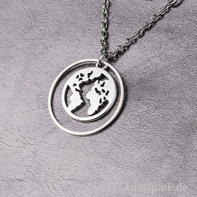 Artikelbild 2 des Artikels “Anhänger Metall - silberne Weltkarte, 2 Stück “