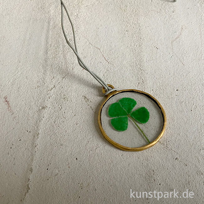Artikelbild 2 des Artikels “Good old friends - Glückskette, Viel Kraft “