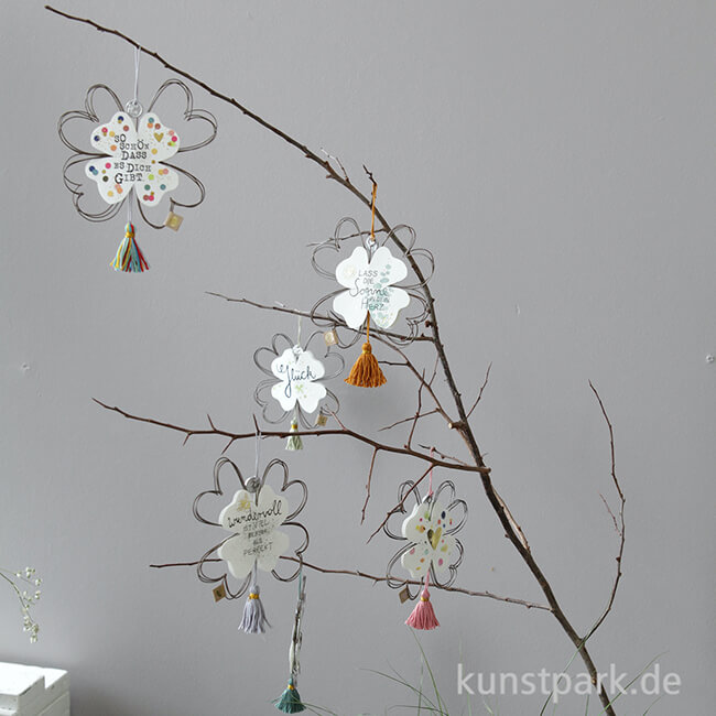 Artikelbild 2 des Artikels “Good old friends - Kleeblattornament, Grüne Punkte, Glücksbringer “