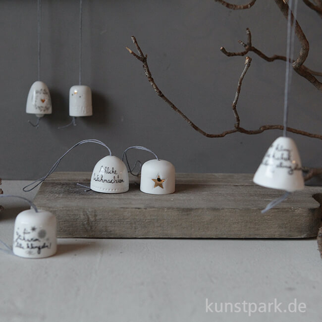 Artikelbild 2 des Artikels “Good old friends - Mini Glöckchen aus Porzellan, Frohe Weihnachten “