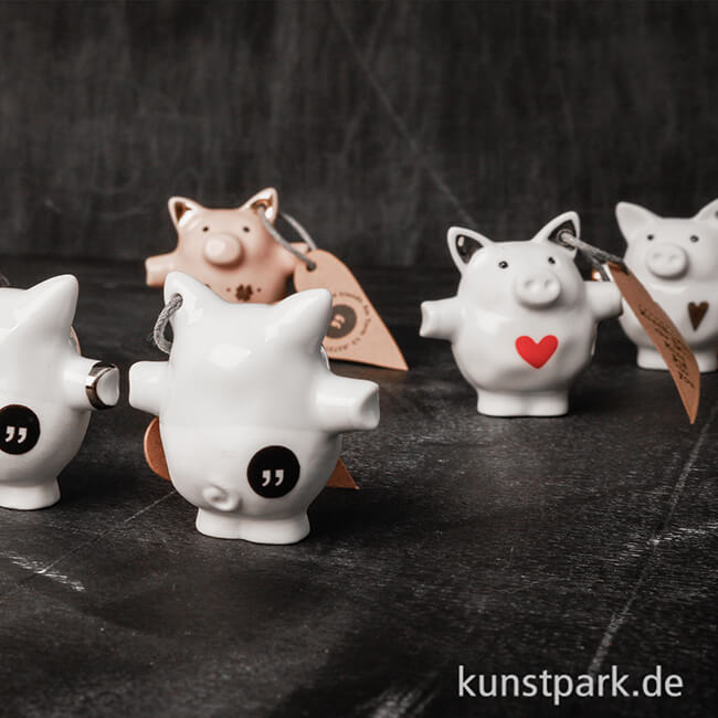 Artikelbild 2 des Artikels “Good old friends - Mini Schwein, Herz rot “