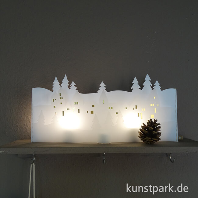 Artikelbild 2 des Artikels “Good old friends - Winterwelt aus Papier, Häuser “