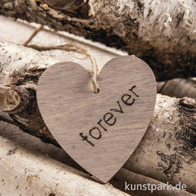 Artikelbild 2 des Artikels “Herz aus Holz mit Aufhänger - 6 Stück “