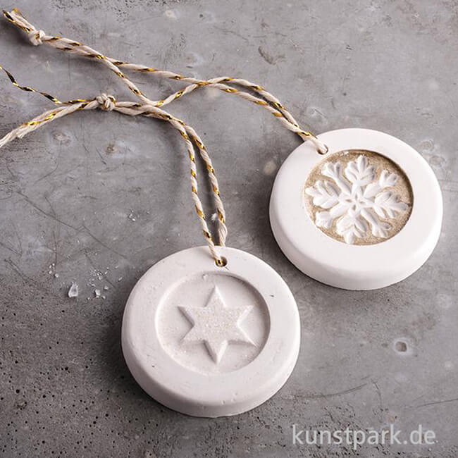Artikelbild 2 des Artikels “Gießform Label - Schneeflocke und Stern, 30 mm, 2 Stück sortiert “