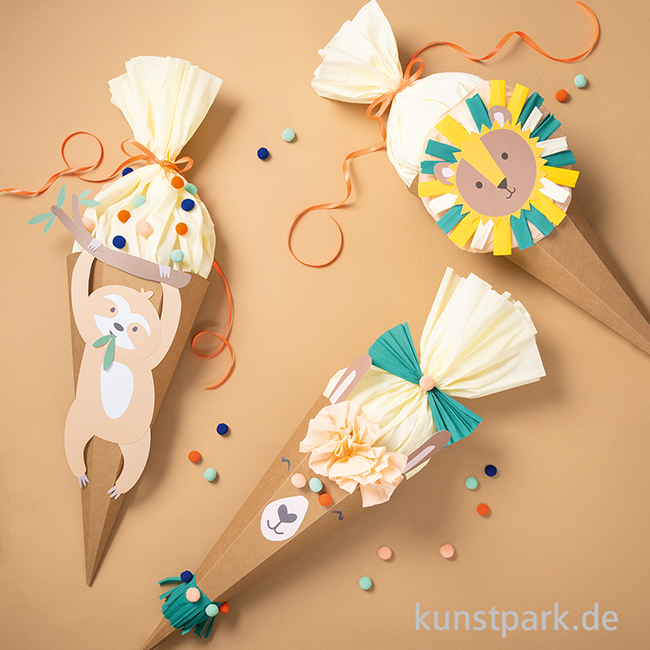 Artikelbild 2 des Artikels “Schultüten Bastelset - SAFARI SCHOOL, Lama / Löwe / Faultier “