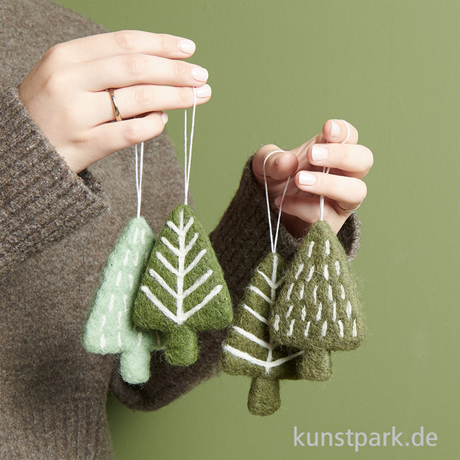 Artikelbild 2 des Artikels “Weihnachtsanhänger Tanne, Handgefilzt, Grün, 10,5 x 6 x 1,3 cm “