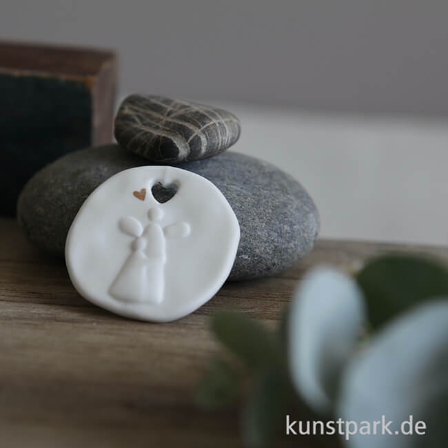 Artikelbild 3 des Artikels “Good old friends - Schutztaler, Fühl Dich umarmt “